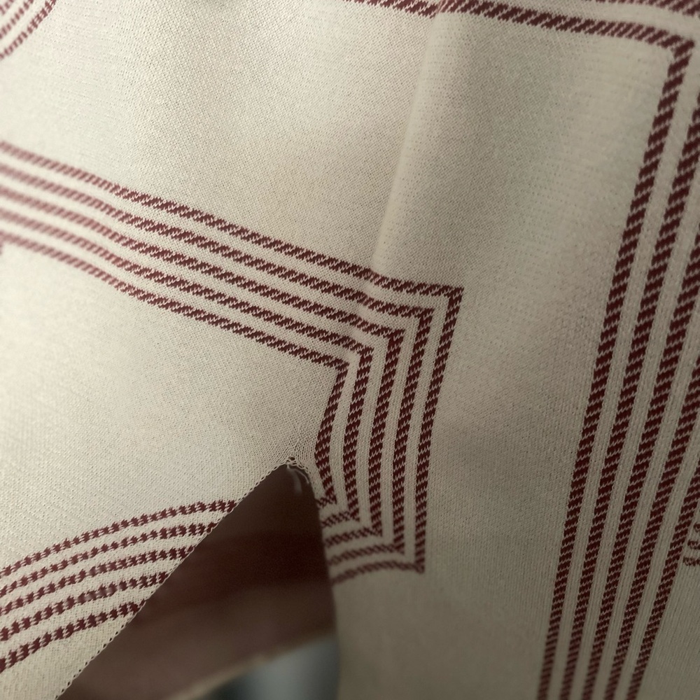 Striped Cranberry and White Sweater Set. - Picture 5 of 7